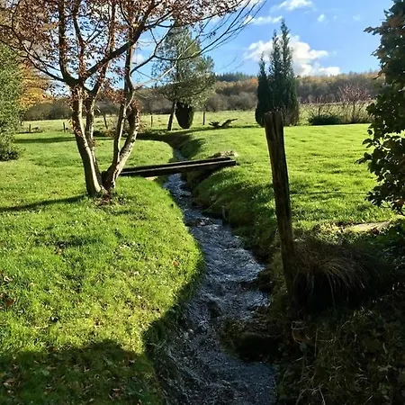 Lovely Meadow House In The Land Of Croix Scaille ガディンヌ